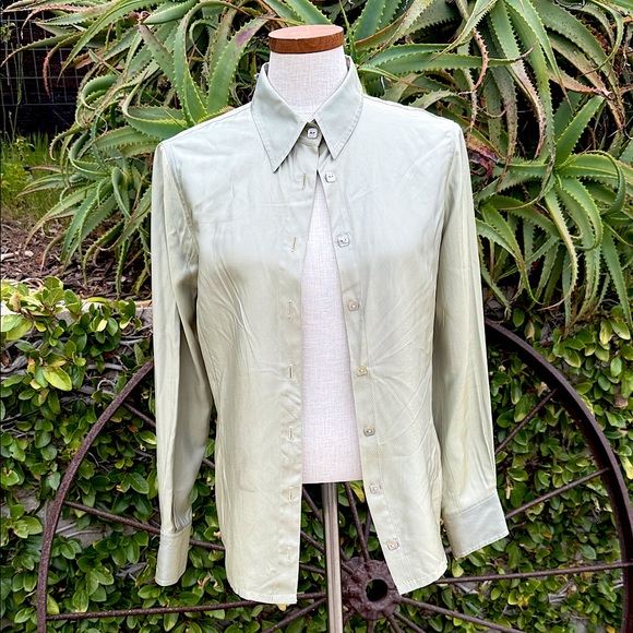 Chanel Cruise 2000 silk boyfriend top - Picture 1 of 7